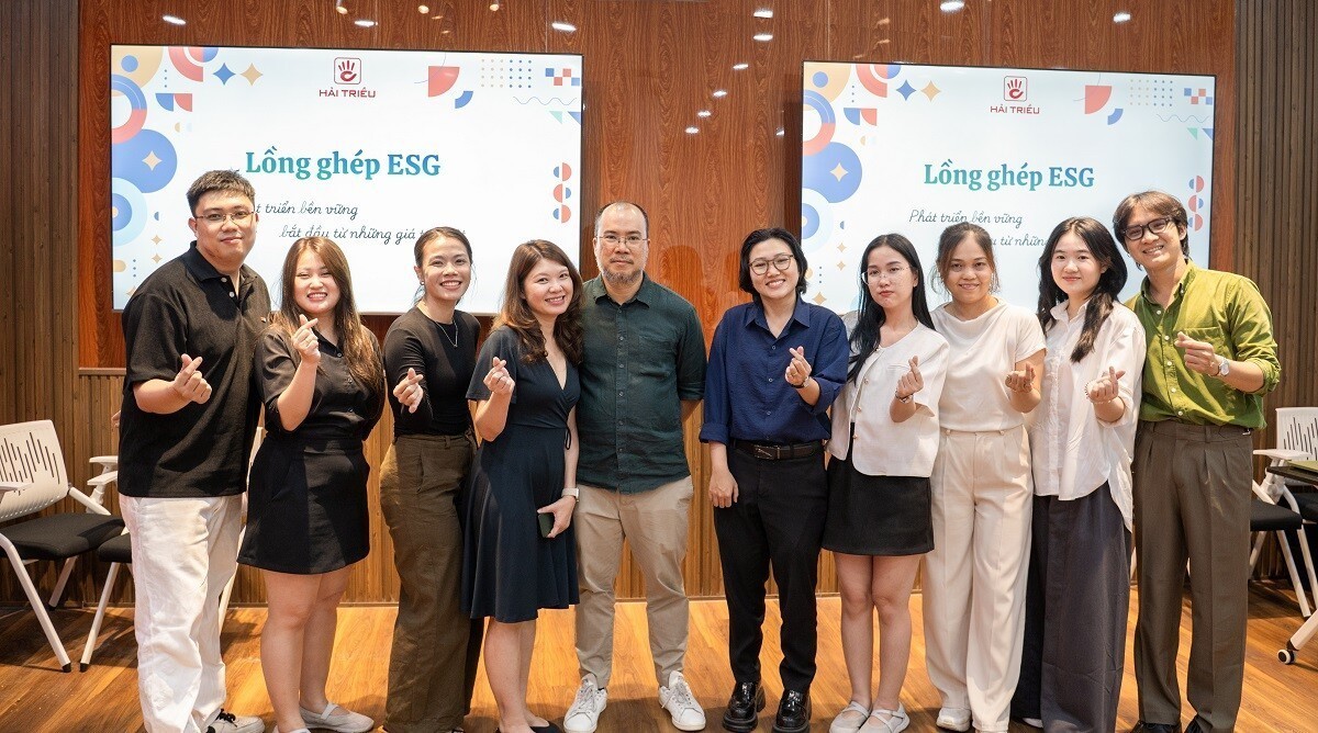 Quá trình triển khai ESG được đồng bộ giữa Khối văn phòng, cửa hàng và trung tâm bảo hành