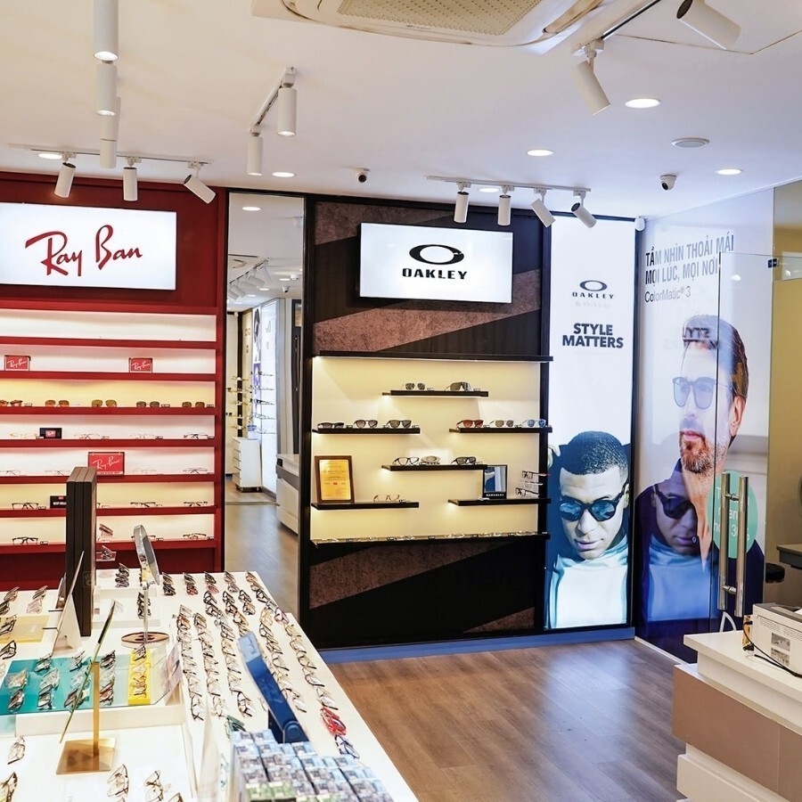 Không gian showroom Kính Hải Triều