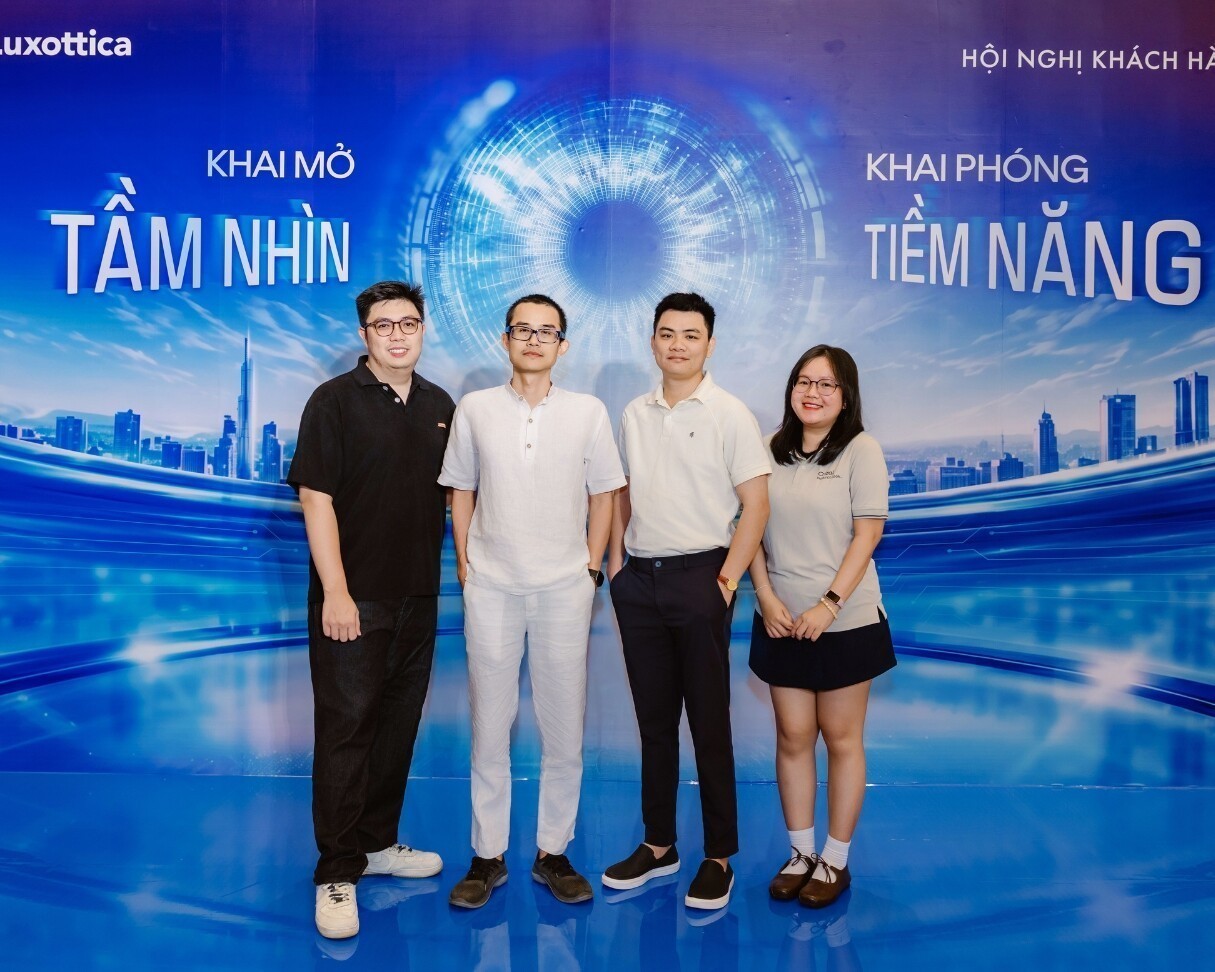 Ban lãnh đạo Kính Hải Triều