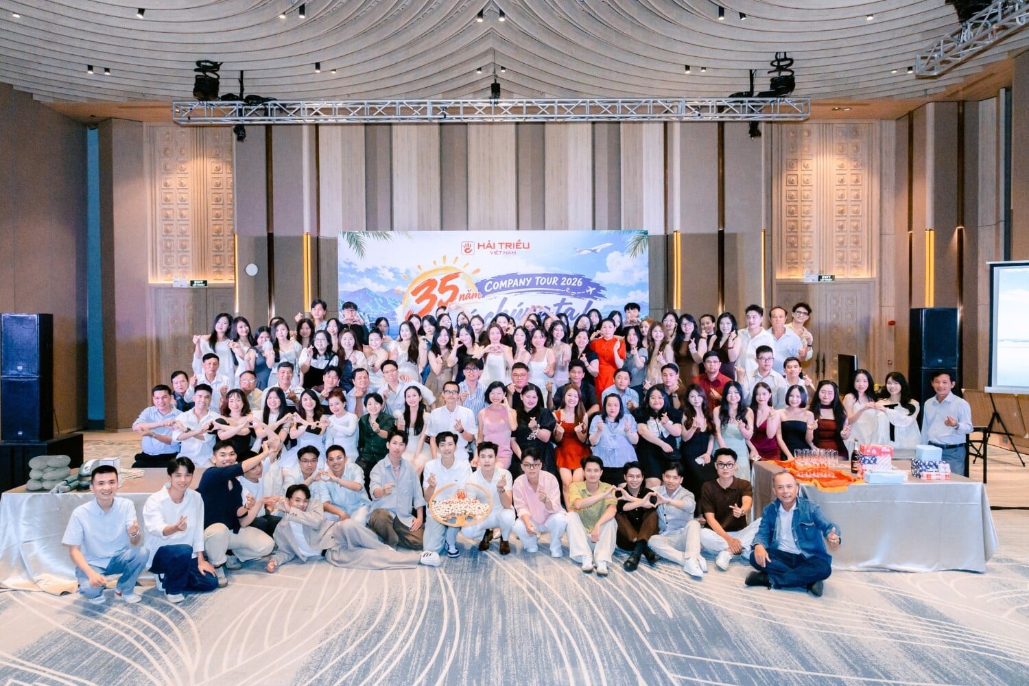 Gala Dinner - đêm tiệc dành riêng cho người Hải Triều nhân dịp kỷ niệm 35 năm